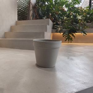 Vibrant Eco Friendly Plastic Garden Pots Waterproof 250*175*230MM