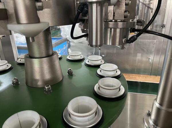 Quality Semi Automatic Paste Filling And Sealing Machine With ±1% Accuracy And PLC Control System for sale