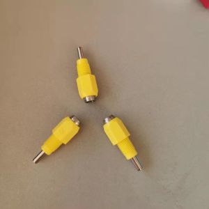 Poultry Waterer Screw Chicken Nipple Drinker System