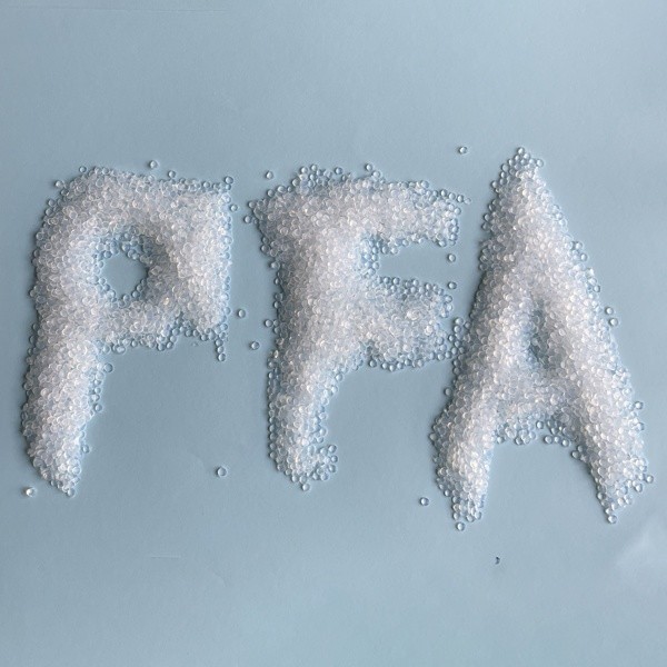 MFR 6.1-15 Perfluoroalkoxy Alkane PFA Granule For Extruding SF-3103