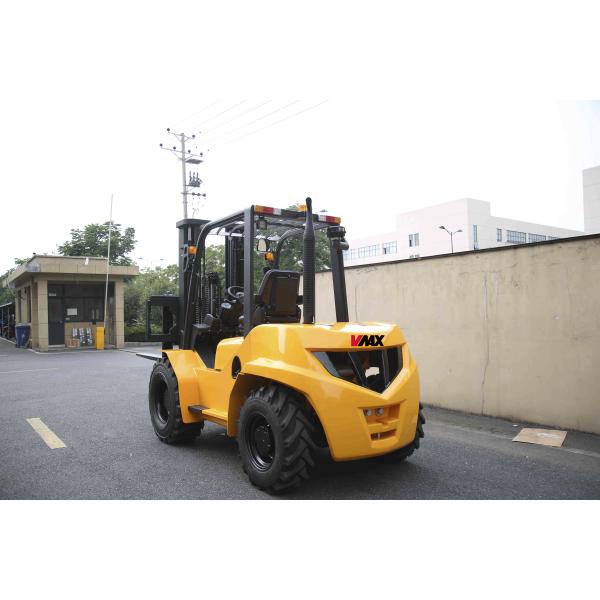 2.5T 2WD Small Rough Terrain Forklift Yanmar 4TNE98(EUIII) Japanese Engine