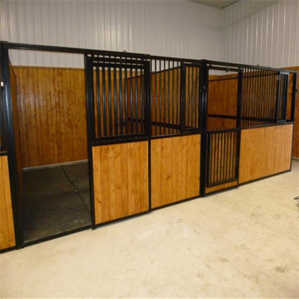 Hot Dip Galvanized Horse Stable Box Bamboo Horse Stall With Rolling Feeder Board