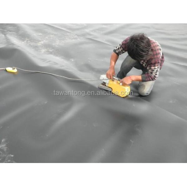 ASTM GRI-GM13 Standard Geomembrane Welding Machine for Aquaculture Industry Expansion