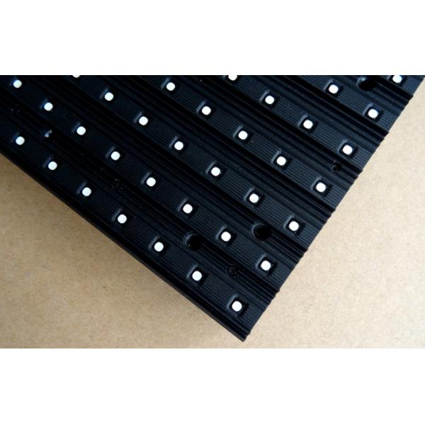 1R1G1B Outdoor Small Pixel Pitch Led Display P10 14-16 Bit With 1/2 Scan Methond