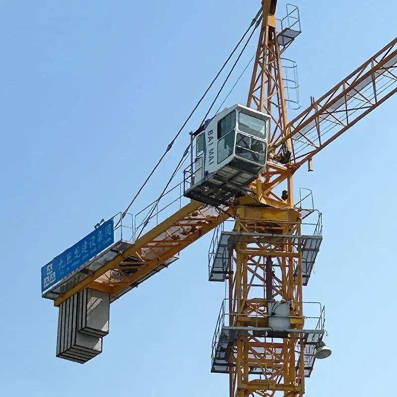 Chinese Brand Used Tower Crane Zoomlion Tower Crane Wa7025 Truck 12 Tons Tower Crane