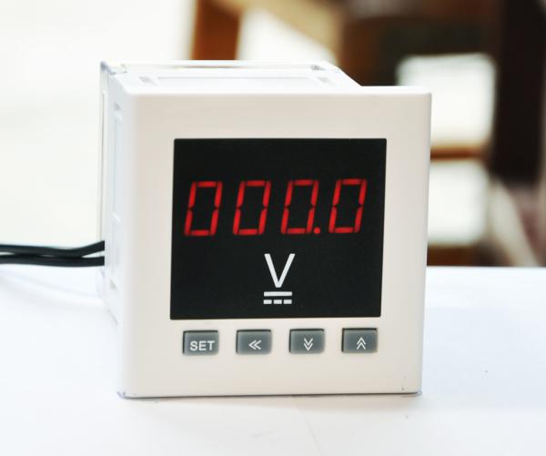Quality 96*96mm Intelligent Digital Panel Voltmeter Single Phase With Transducing Output for sale