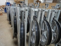 SHDN660 Steel Frame Single Conductor Stringing Block with 660mm Sheave Diameter for Transmission Line Pulley