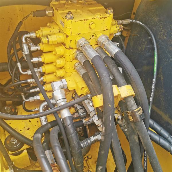 Original Hydraulic Valve Good Condition Used Komatsu PC130 Excavator in Shanghai