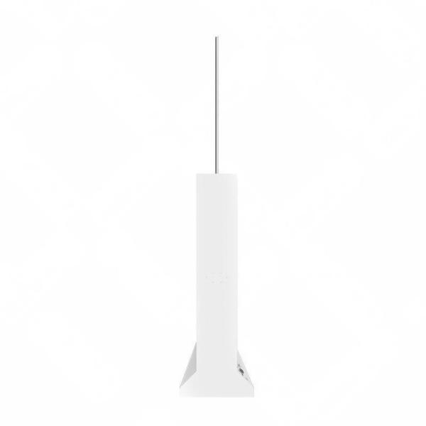 Transparent OLED screen in retail environment