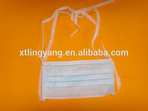 Disposable non-woven face mask