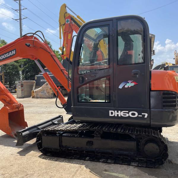 Second Hand 7 Ton Digger Machine Doosan DX60 Used Excavator