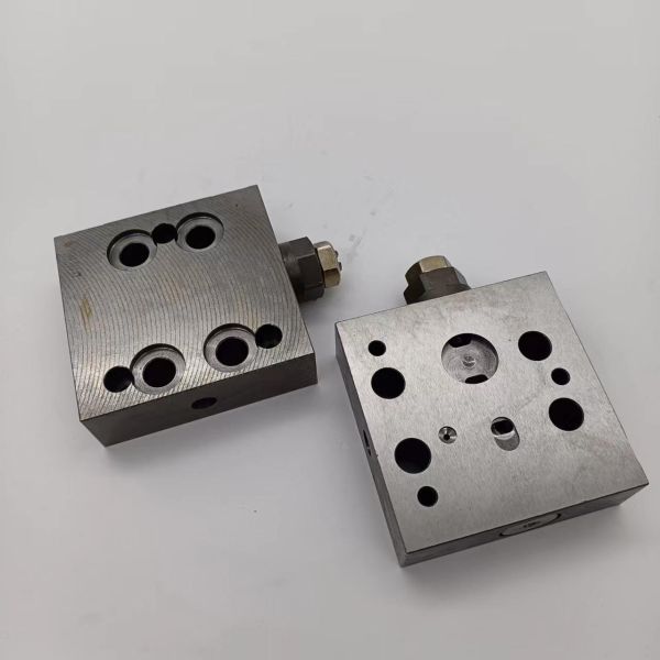 Komatsu PC200-6 Excavator Compression Relief Valve 702-21-09147