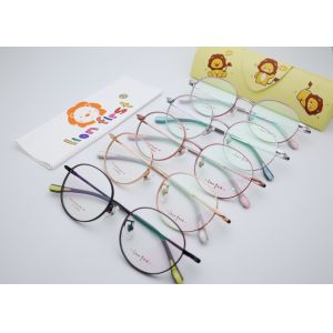 Durability Guaranteed Kids' Bate Titanium Frame Eyewear LF 2002