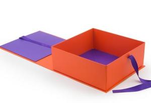 China Foldable Cardboard Gift Boxes Folding Cardboard Box With Magnetic Lid wholesale
