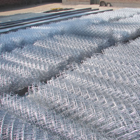 5 Ft Metallic Coatings Hot Dipped Galvanized Chain Link Fence Fabrics For Rural SGS Listed
