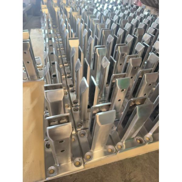 12mm 1/2" Thick Low Iron Clear LED Frameless Tempered Balustrade Glass With Spigots