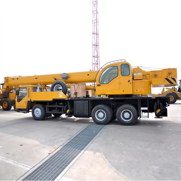 China Factory Price XCMG QY25K5D-5 25 Ton Truck Crane With Fast Delivery In Stock