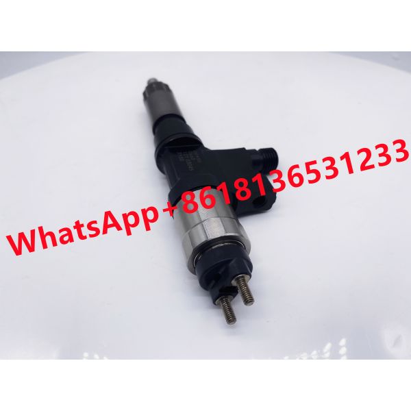 ZX200-3 ZX240-3 095000-0660 8982843930 Isuzu 4hk1 Injector