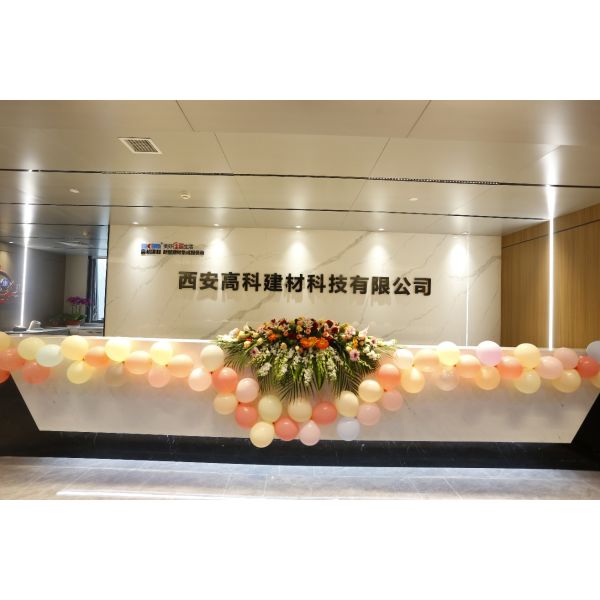 5mm Stone Plastic Composite Flooring 0.3mm Nature Friendly Inflammable Harmless Carmel Oak GKBM DG-W50005B