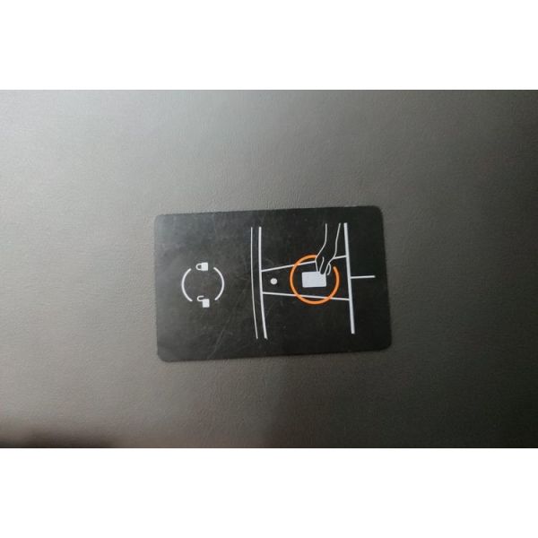 High Speed Adult Large Space Auto Electric Vehicle Car 5 Seats