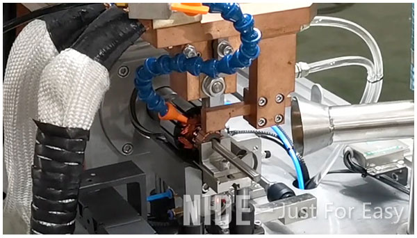 800kg Armature Coil Winding Machine For Motor Armature Rotor Commutator Hot Stacking
