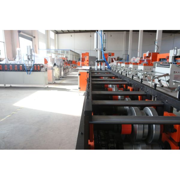 220V / 380V Pocket Filter Making Machine Electric Inner Frame Clinching Machine