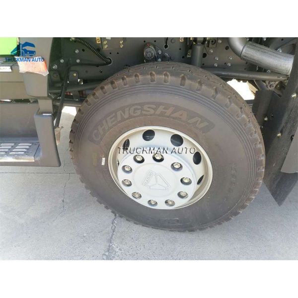 10 Wheel SINOTRUK HOWO Heavy Duty Dump Truck For Civil Engineering Work