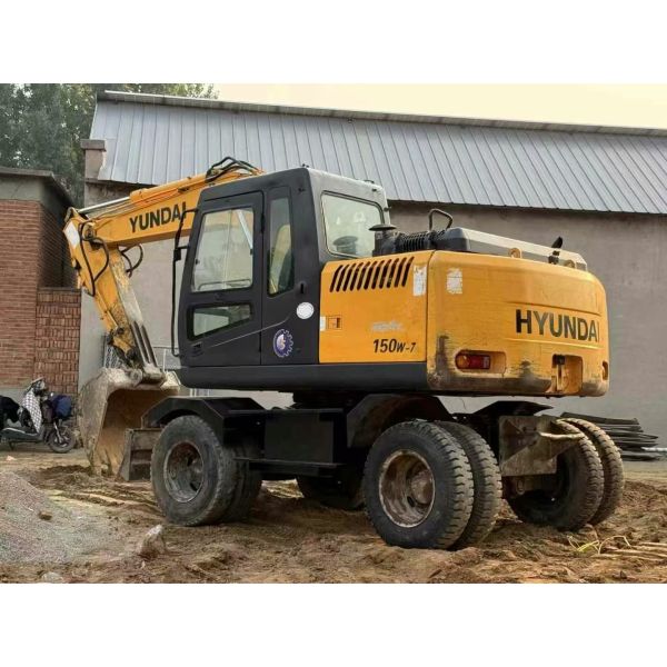 150w-7 Used Hyundai Wheel 15Ton Excavator With 0.71m3 Bucket Capacity