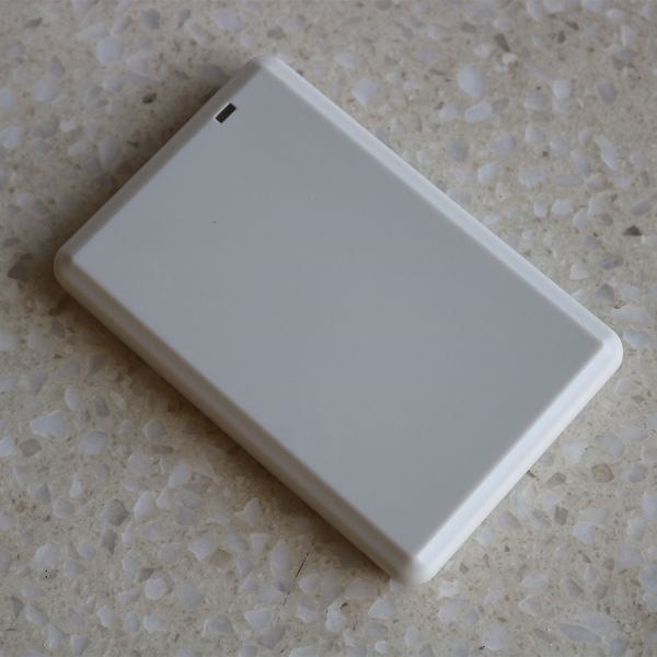 Long Range Portable UHF RFID Desktop Reader 3dBi Circular Polarization Antenna Gain