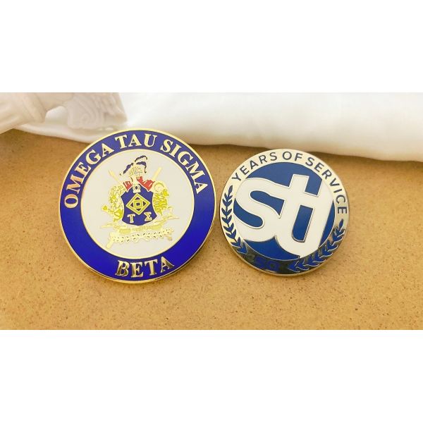 Black Skull Custom Lapel Pins Ename Metal Clothes Pins 1.5in - 2.5in