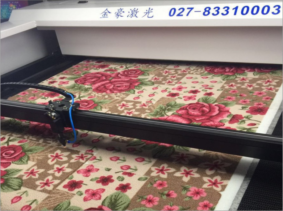 China Industrial Laser Carpet Cutter , Laser Cutting And Engraving Machine wholesale