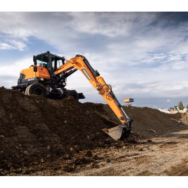 DX55W-7 Mini Wheel Excavator 0.175m3 Doosan Hydraulic Excavator