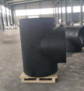 Unusual Size Seamless Butt Welding Tee DN15-DN1200