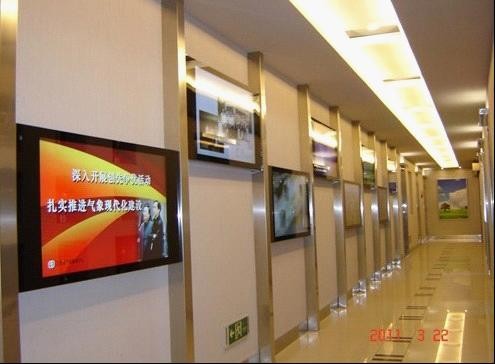 18.5 Inch Wall Mount Lcd Display For Advertising , Network Digital Signage Wifi