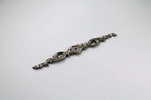 Quality Furniture Hardware Pulls Drawer Handle Pulls Flower Shaped Furniture Knobs for sale