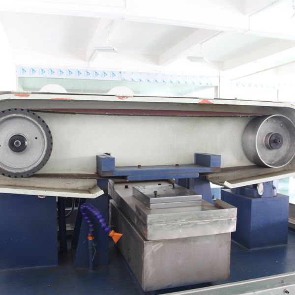 High Efficiency Wet Belt Sander Grinding Metal Cnc Milling Machine 2-Axis Cnc Surface Water Mill Wire Drawing Machine