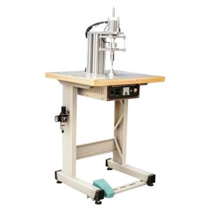 China Manual Control Ultrasonic Welding Equipment 35KHZ Frequency 500W wholesale