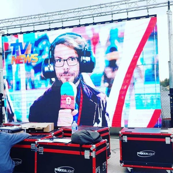 Slim Outdoor Rental Led Display , High Brightness Outdoor LED Rental Display P4.8