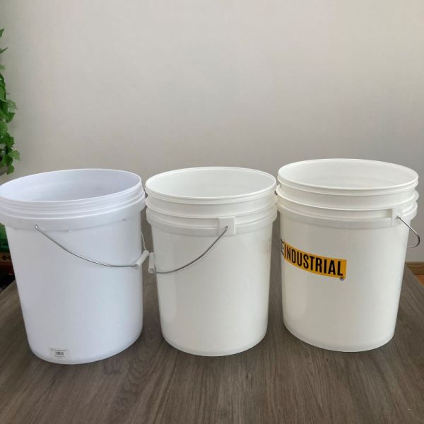5 Gallon Plastic Pail for Durable Resin Epoxy Paint Bucket Durable HDPE Material Used