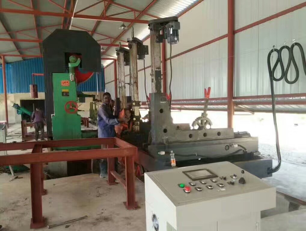 CNC Log Vertical Band Sawmill 1500mm Woodworking Saw Machine
