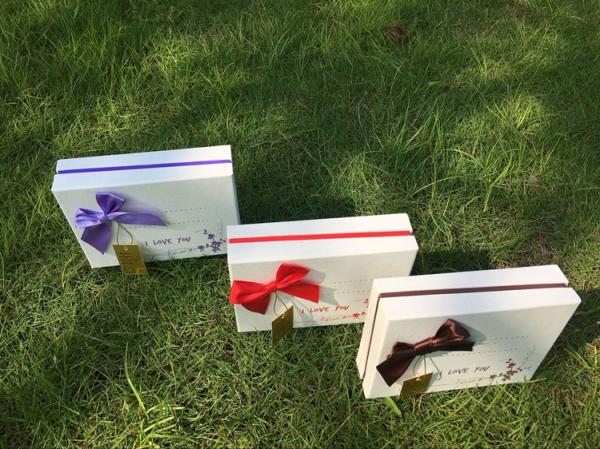 Quality Customized Empty Rigid Paper Gift Box Chocolate Gift Box Packaging For Festival for sale