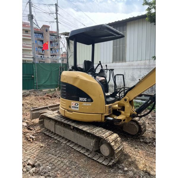 Cat303ccr Excavator Track Roller with Crawler Moving Type and Original Hydraulic Pump