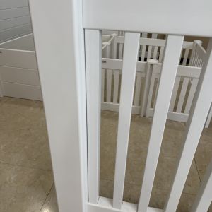 Customizable White Vinyl Pool Fencing Easy To Install High Durability