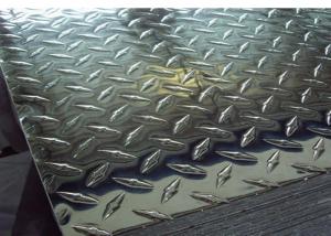 China ASTM A786 Checkered Plate , 5 Bar Aluminum Tread Plate 1050 1060 1100 3003 3105 5052 wholesale