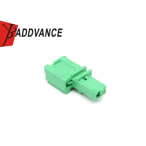 3C0973332C 2 Pin Male Green PA66 FEP Electrical Connector Housing For VW Audi Skoda