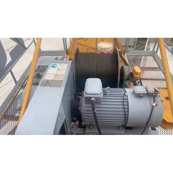 17 Years Zhonglian Second-Hand Tower Crane for Sale