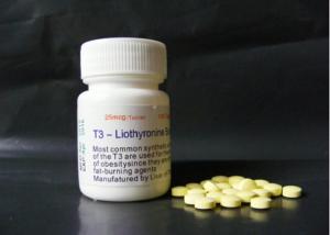 China Printed Vitamin Pill Bottle Label Adhesive Strongly With Glossy Surface wholesale