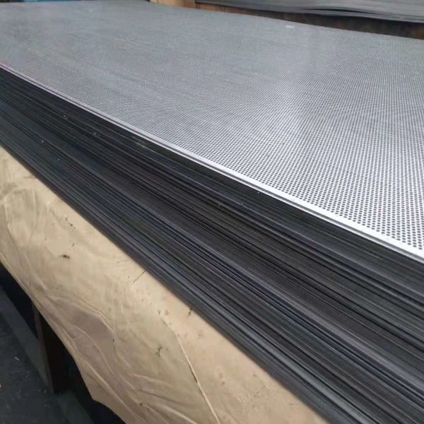 Construction Perforated Metal Mesh Sheet Panels 100mm Hole 0.3mm Thickness