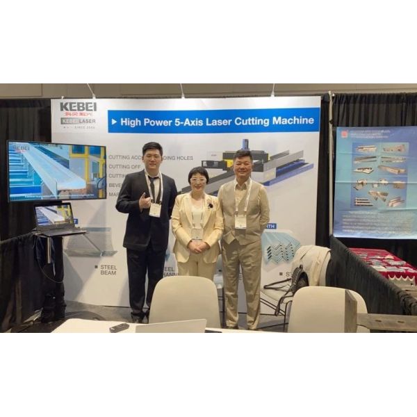 Raytools Laser Head Fiber Laser Cutting Machine for Versatile Cutting Applications