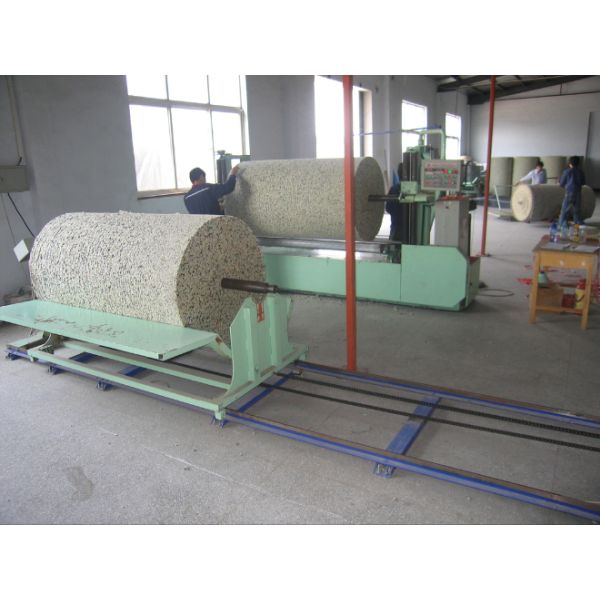 Boring Machine Drilling In Center Of Foam To Allow Sponge Bar To Be Inserted For Peeling Machine Skiving Cylinder Foam Into Thin Infinitely Long Rolls